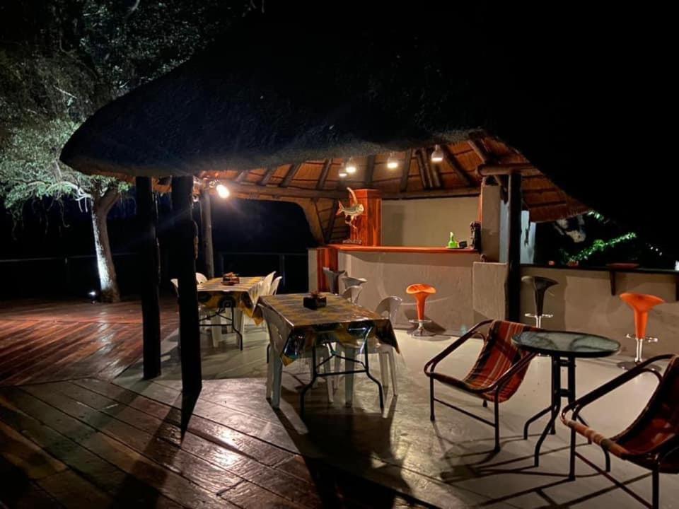 White Sands Lodge Divundu Екстериор снимка