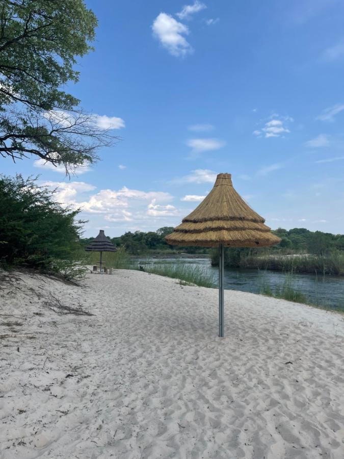White Sands Lodge Divundu Екстериор снимка