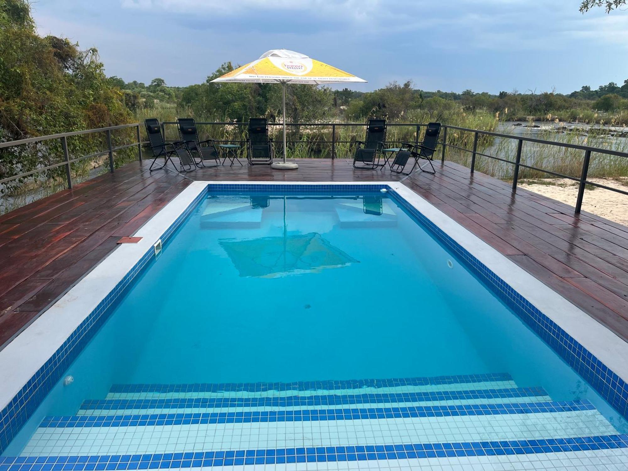 White Sands Lodge Divundu Екстериор снимка
